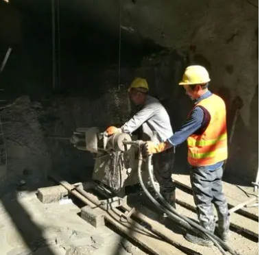 海陵水下抗分散灌浆料特点 水下不分散注浆料介绍