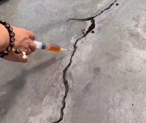 海陵混凝土裂缝修补技术详解​